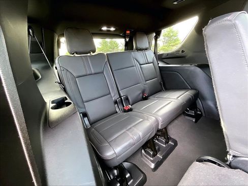 Used 2023 Chevrolet Tahoe RST w/ Luxury Package AWD/4WD image 17