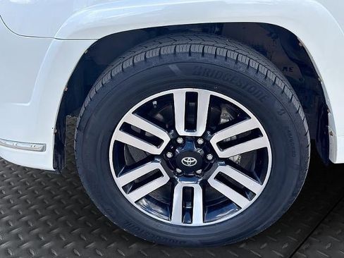 Used 2019 Toyota 4Runner Limited w/ Convenience Package AWD/4WD image 10