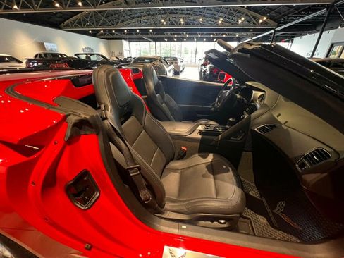 Used 2018 Chevrolet Corvette Stingray Convertible w/ 3LT Preferred Equipment Group RWD image 29