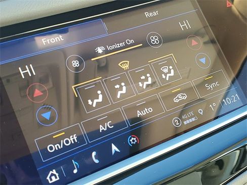 Certified 2023 Cadillac XT5 Premium Luxury image 19