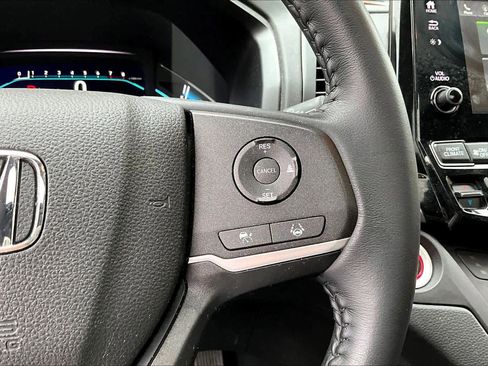 Certified 2024 Honda Odyssey EX-L image 24