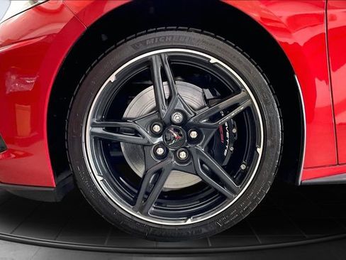 Used 2021 Chevrolet Corvette Stingray Premium Cpe w/ Z51 Performance Package RWD image 9