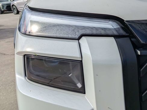 New 2026 Subaru Outback Touring XT image 10