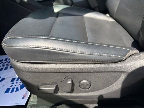 Used 2025 Kia Telluride S AWD/4WD image 14