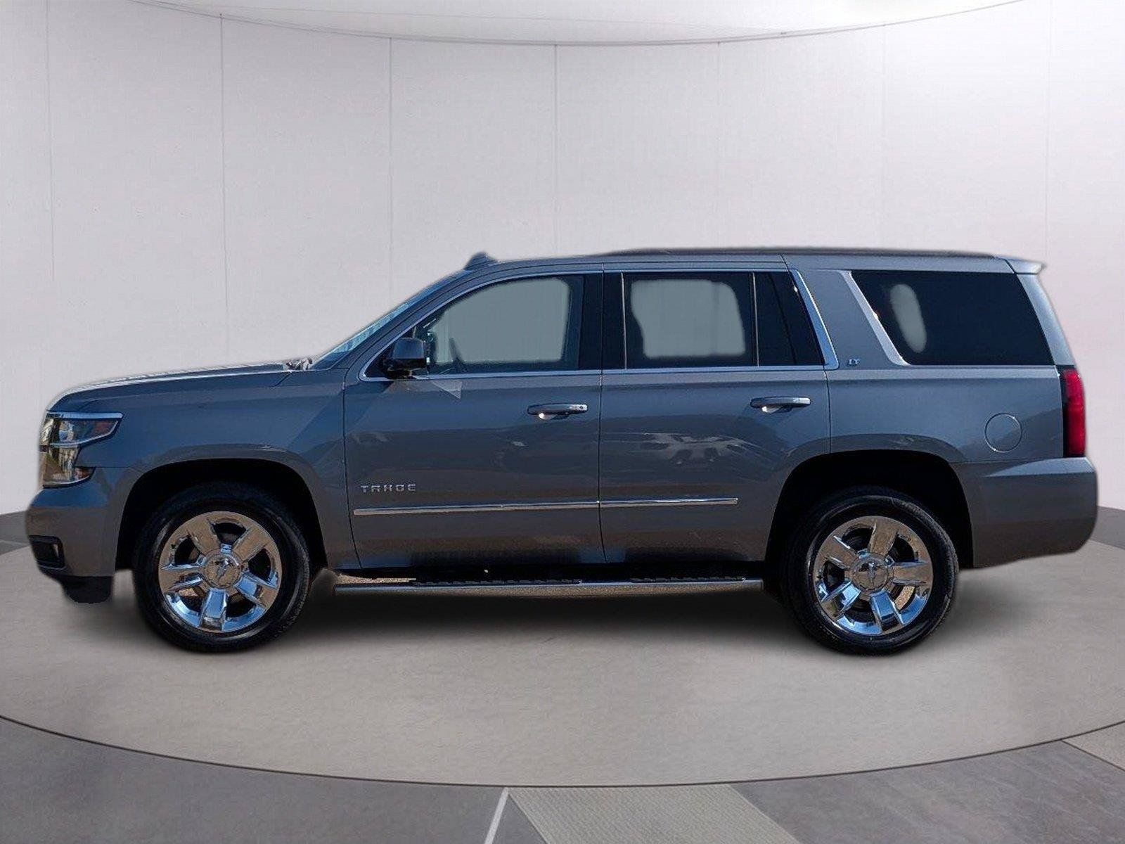 Used 2019 Chevrolet Tahoe LT w/ LT Signature Package RWD image 2