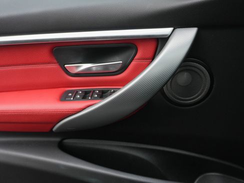 Used 2018 BMW 340i Sedan image 30