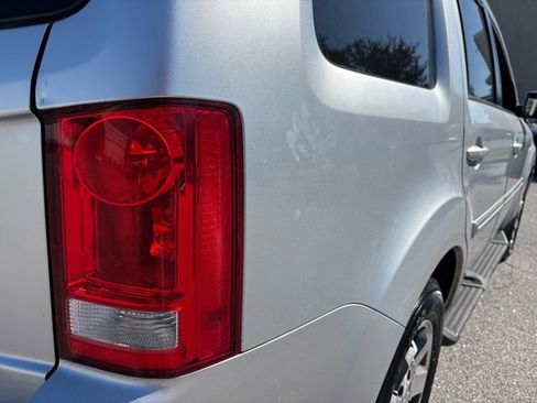 Used 2011 Honda Pilot Touring image 12