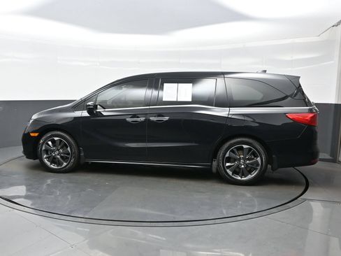 Used 2022 Honda Odyssey Elite image 3