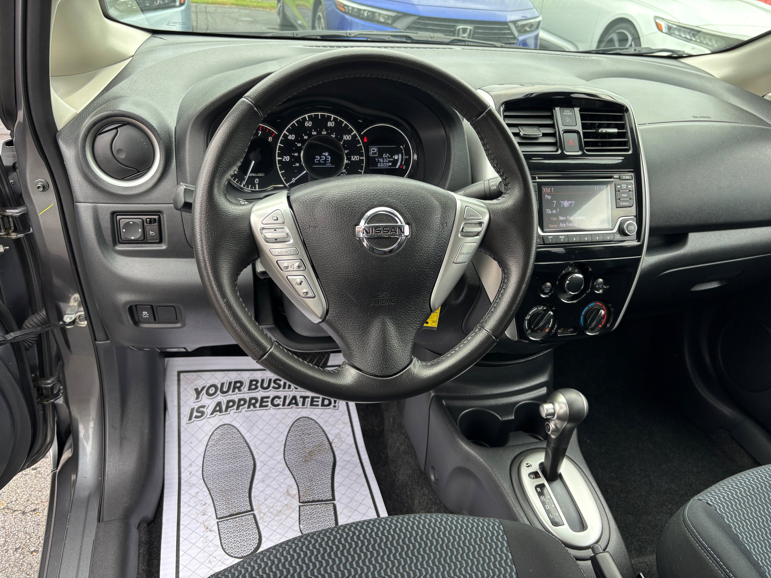 Used 2016 Nissan Versa Note SV FWD image 20