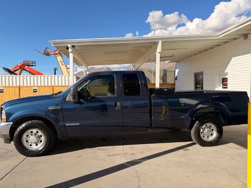 Used 2002 Ford F250 2WD SuperCab Super Duty image 3