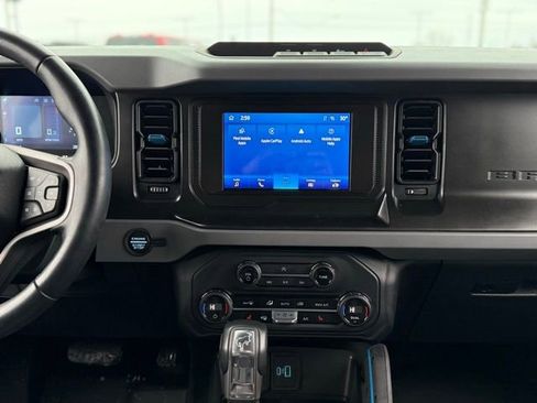 Used 2023 Ford Bronco Black Diamond image 19