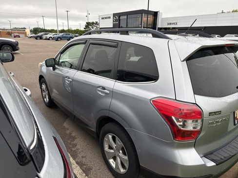 Used 2014 Subaru Forester 2.5i Limited AWD/4WD image 4
