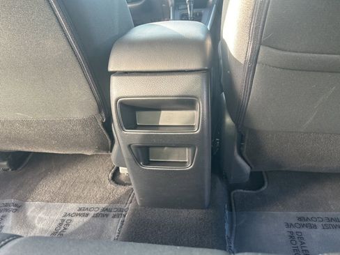 Used 2019 Nissan Sentra S image 29