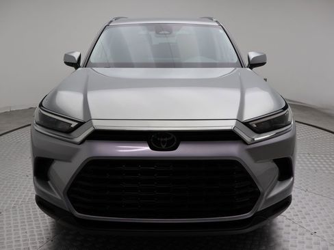 Certified 2025 Toyota Grand Highlander XLE image 5