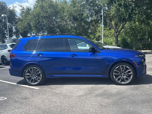 New 2026 BMW X7 M60i image 3