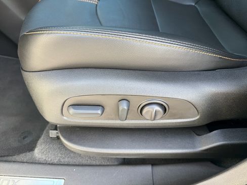 Used 2022 Chevrolet Equinox Premier AWD/4WD image 20