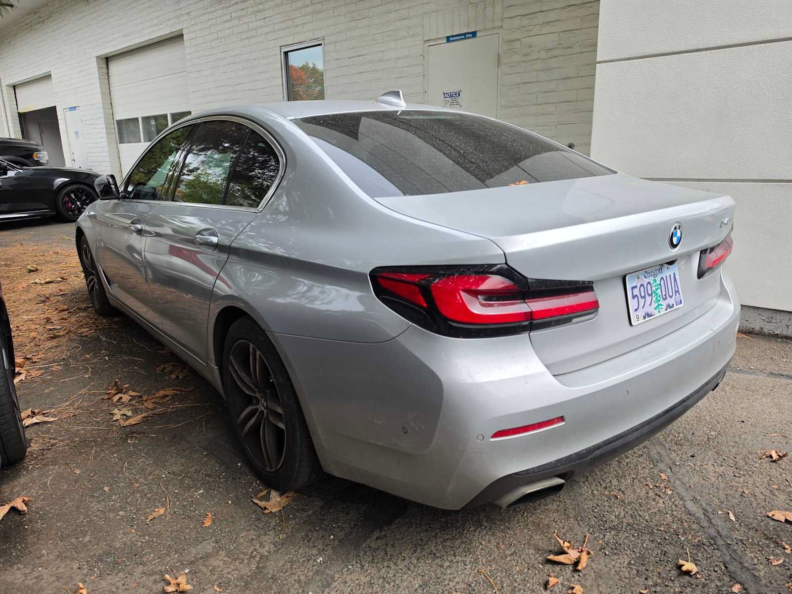 Used 2021 BMW 540i w/ Premium Package RWD image 4