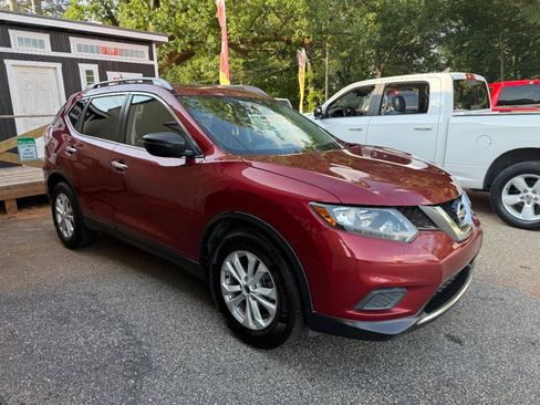 Used 2016 Nissan Rogue SV w/ SV Premium Package FWD image 3
