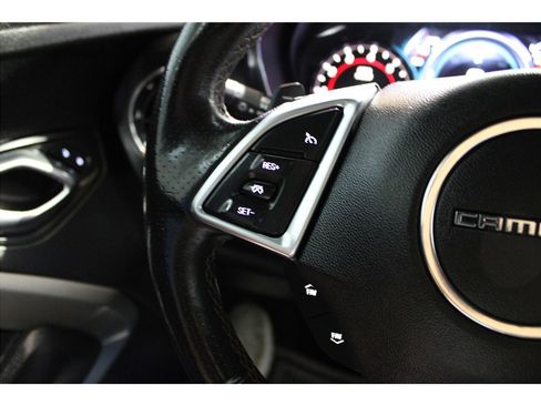 Used 2016 Chevrolet Camaro SS image 23