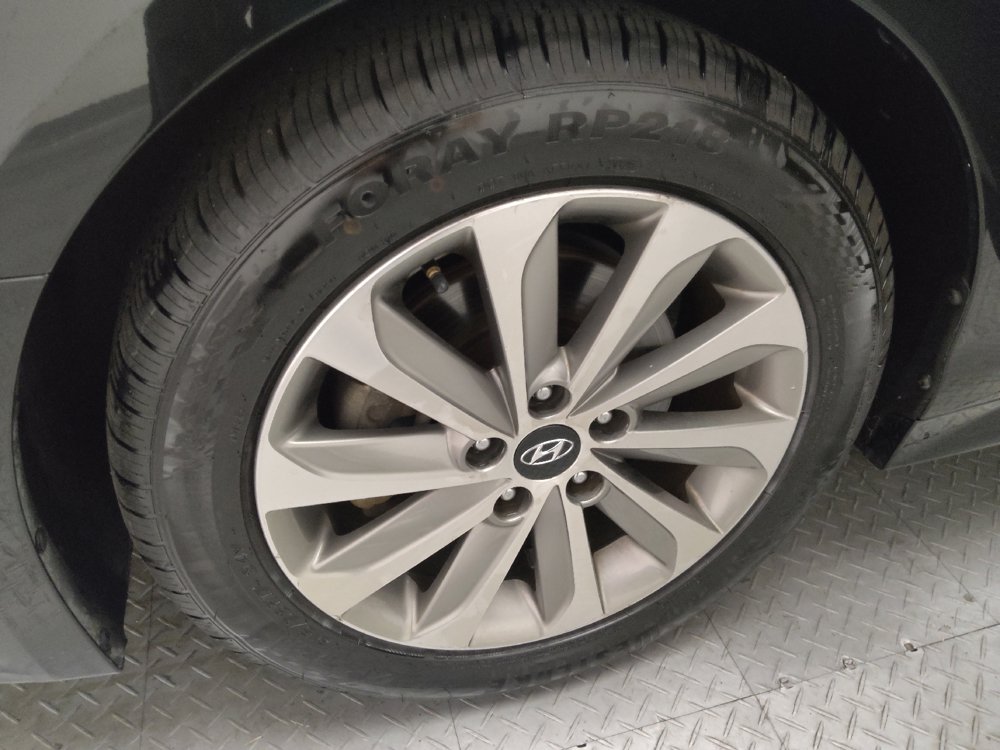 Used 2017 Hyundai Sonata Sport w/ Value Edition Package 02 FWD image 31