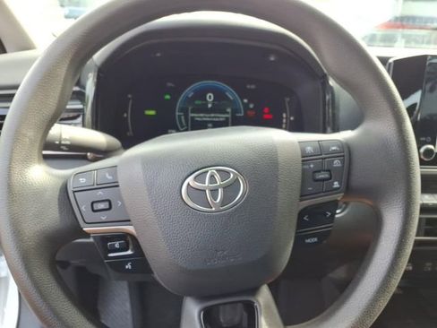 Used 2025 Toyota Camry LE w/ Convenience Package FWD image 25