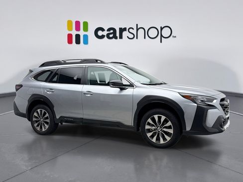 Used 2025 Subaru Outback Limited AWD/4WD image 7
