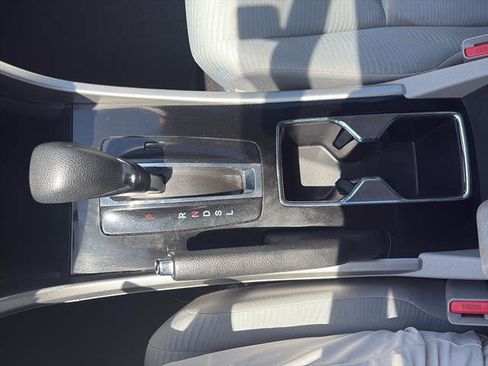 Used 2017 Honda Accord LX image 23