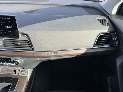 Used 2023 Audi Q5 2.0T Premium w/ Convenience Package image 19