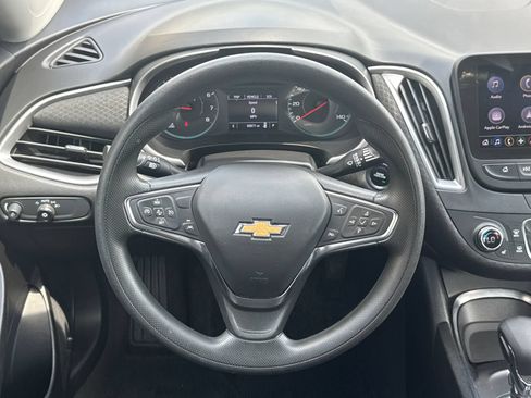 Used 2025 Chevrolet Malibu LT FWD image 23