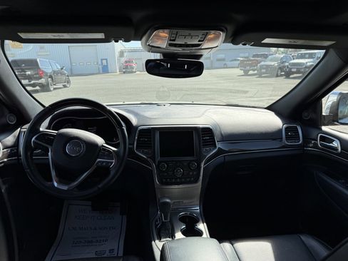 Used 2018 Jeep Grand Cherokee Overland image 21