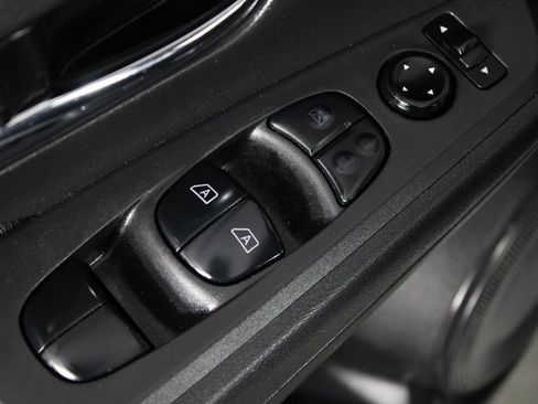 Certified 2023 Nissan Kicks SV FWD image 22