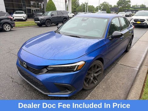 Used 2023 Honda Civic Sport image 1