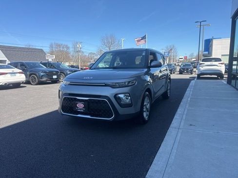 Used 2022 Kia Soul LX w/ Technology Package FWD image 7