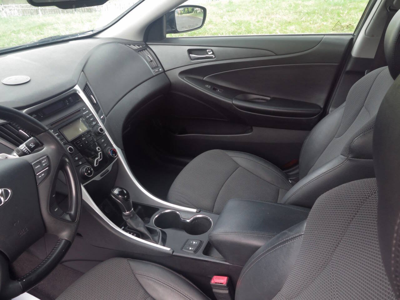 Used 2013 Hyundai Sonata SE FWD image 12
