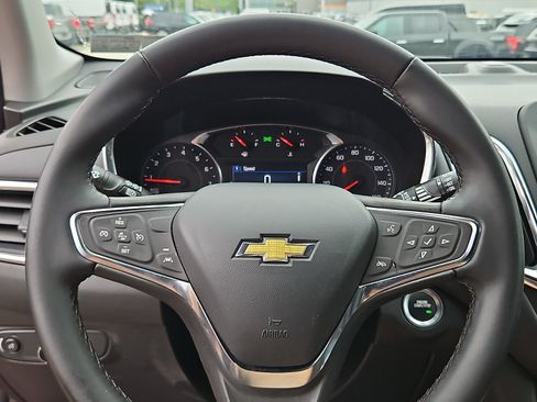 Used 2023 Chevrolet Equinox LT AWD/4WD image 18