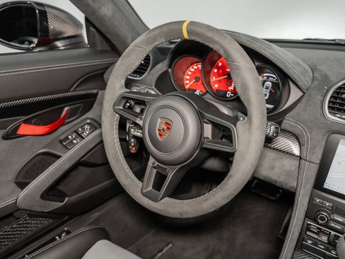 Used 2024 Porsche 718 Cayman GT4 RS image 23