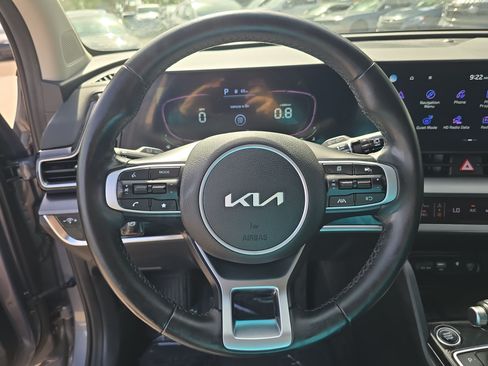 Used 2024 Kia Sportage EX FWD image 28