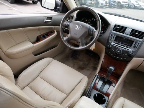 Used 2006 Honda Accord EX-L image 9