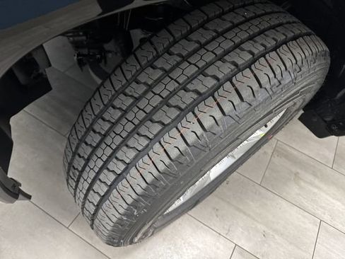 New 2026 RAM 1500 4x4 Crew Cab image 37