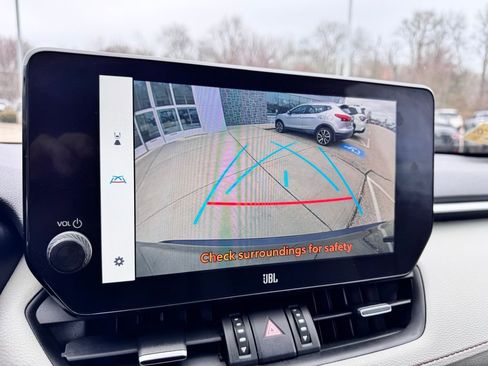 Used 2023 Toyota RAV4 Limited image 20