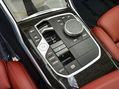 Certified 2023 BMW 330i Sedan w/ M Sport Package image 25