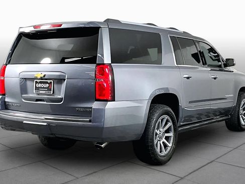 Used 2020 Chevrolet Suburban Premier w/ Premier Plus Edition AWD/4WD image 13