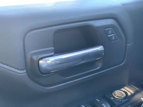 Used 2023 Chevrolet Silverado 3500 LT image 16