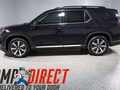 Used 2024 Honda Pilot Touring image 10