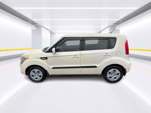 Used 2013 Kia Soul FWD image 7