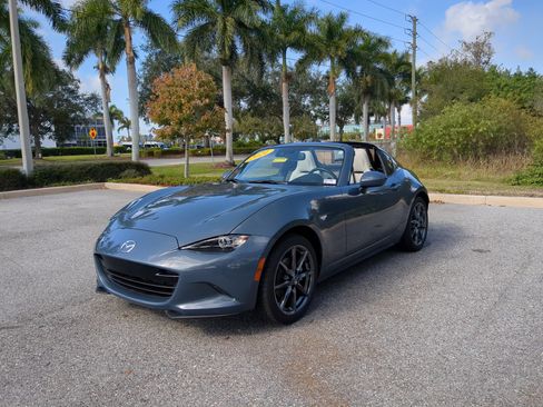 Used 2021 MAZDA MX-5 Miata RF Grand Touring image 8