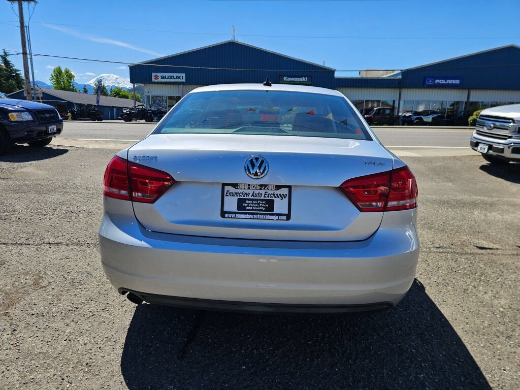 Used 2014 Volkswagen Passat 1.8T SE FWD image 6