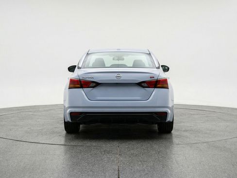 Used 2025 Nissan Altima 2.5 SR FWD image 7