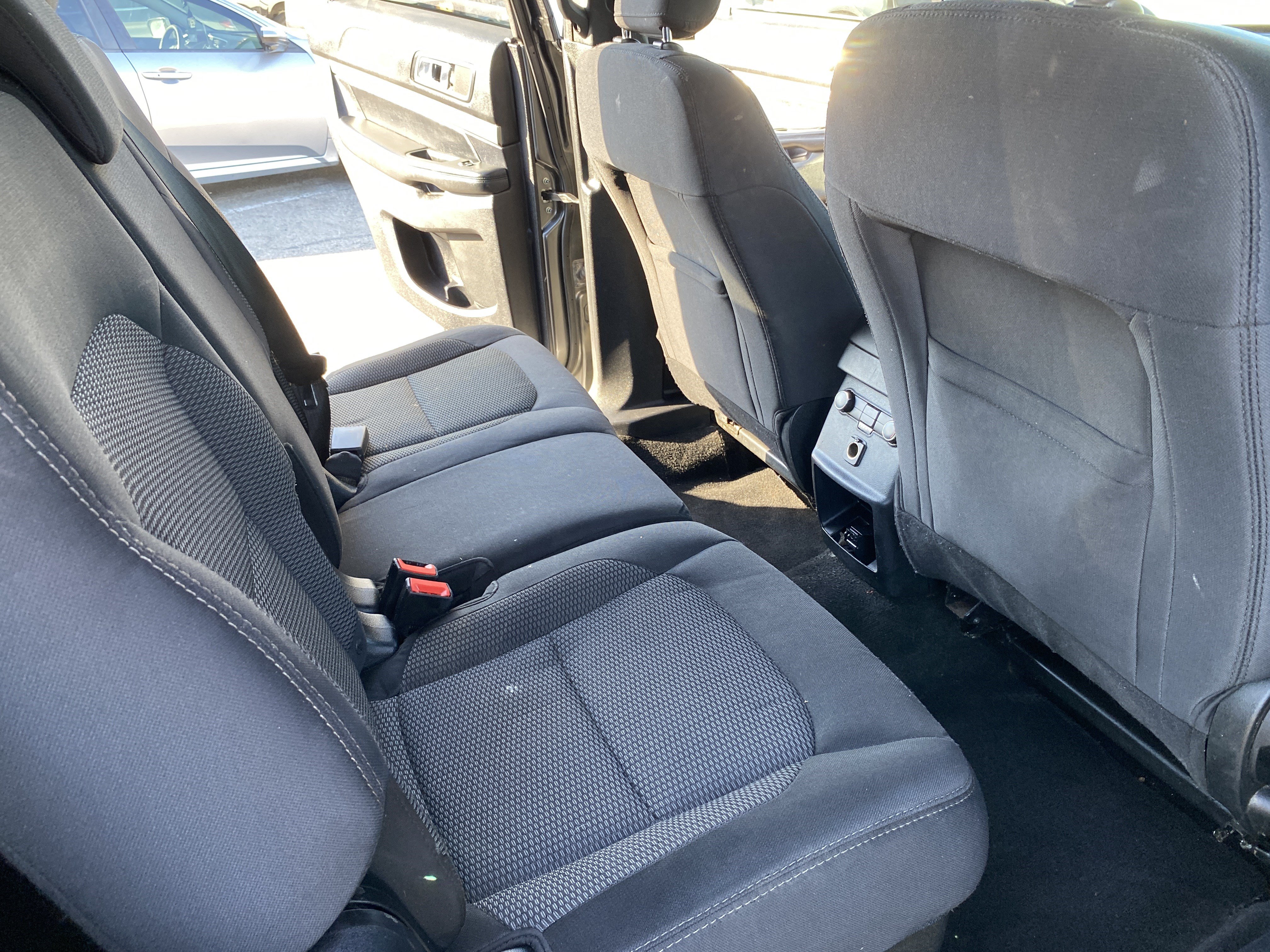 Used 2019 Ford Explorer XLT FWD image 24