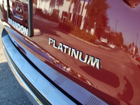 Used 2023 Nissan Rogue Platinum w/ Platinum Premium Package image 8